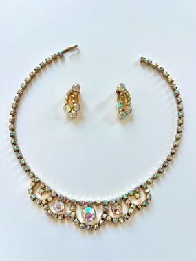 Vintage 1950s aurora borealis necklace set
